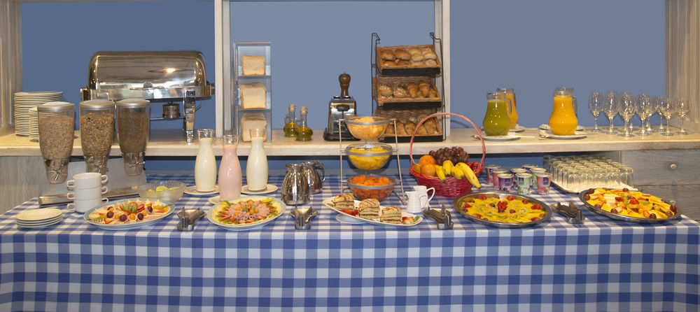 호텔 모리슨 114 보고타 외부 사진 A breakfast buffet